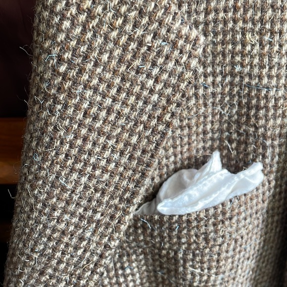 Eaton’s Size 38 tweed Sports jacket - Picture 6 of 11
